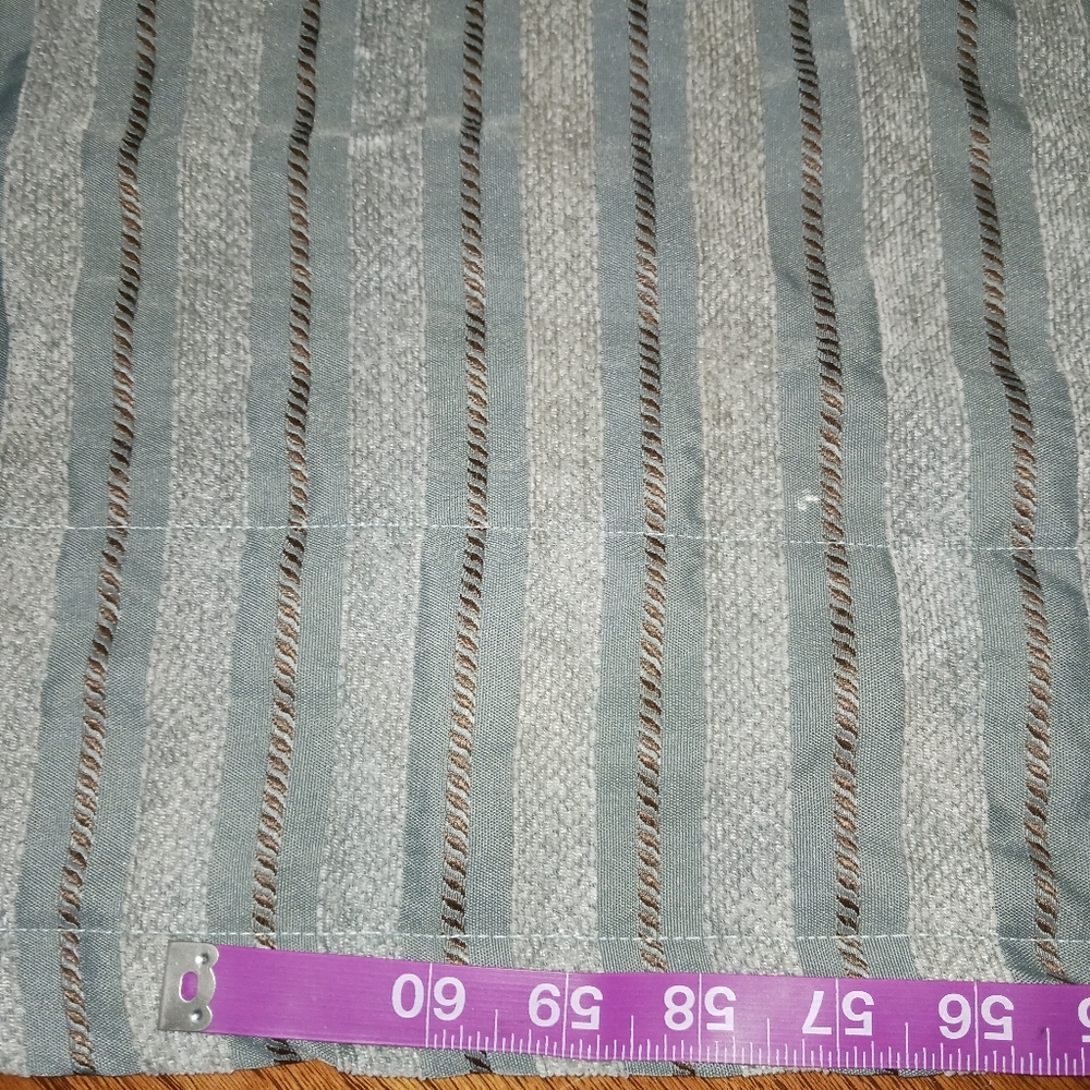 Valance/curtains - Picture 5 of 6